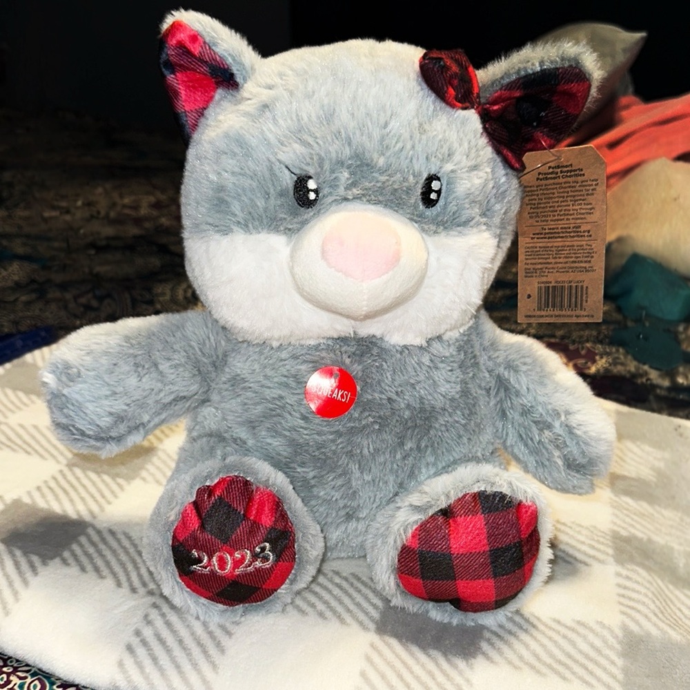 LUCKY Gray Plush Cat with Red Plaid Accents that squeaks NWT